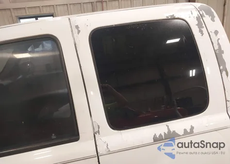 2002 GMC Sierra 1500 Sle z USA, uszkodzony, nr VIN 2GTEK19T221121025